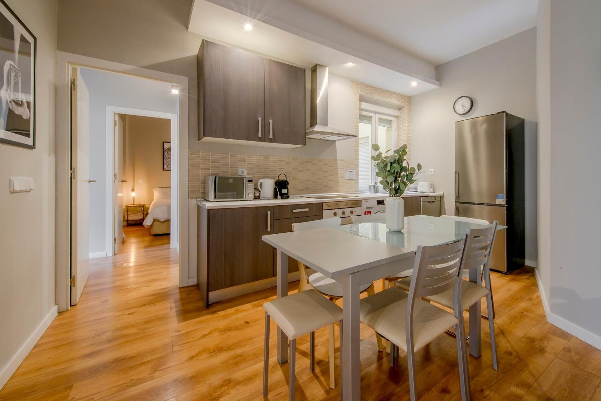 Excelente Piso De 3 Habitaciones En La Latina-Centro Madrid Exteriér fotografie